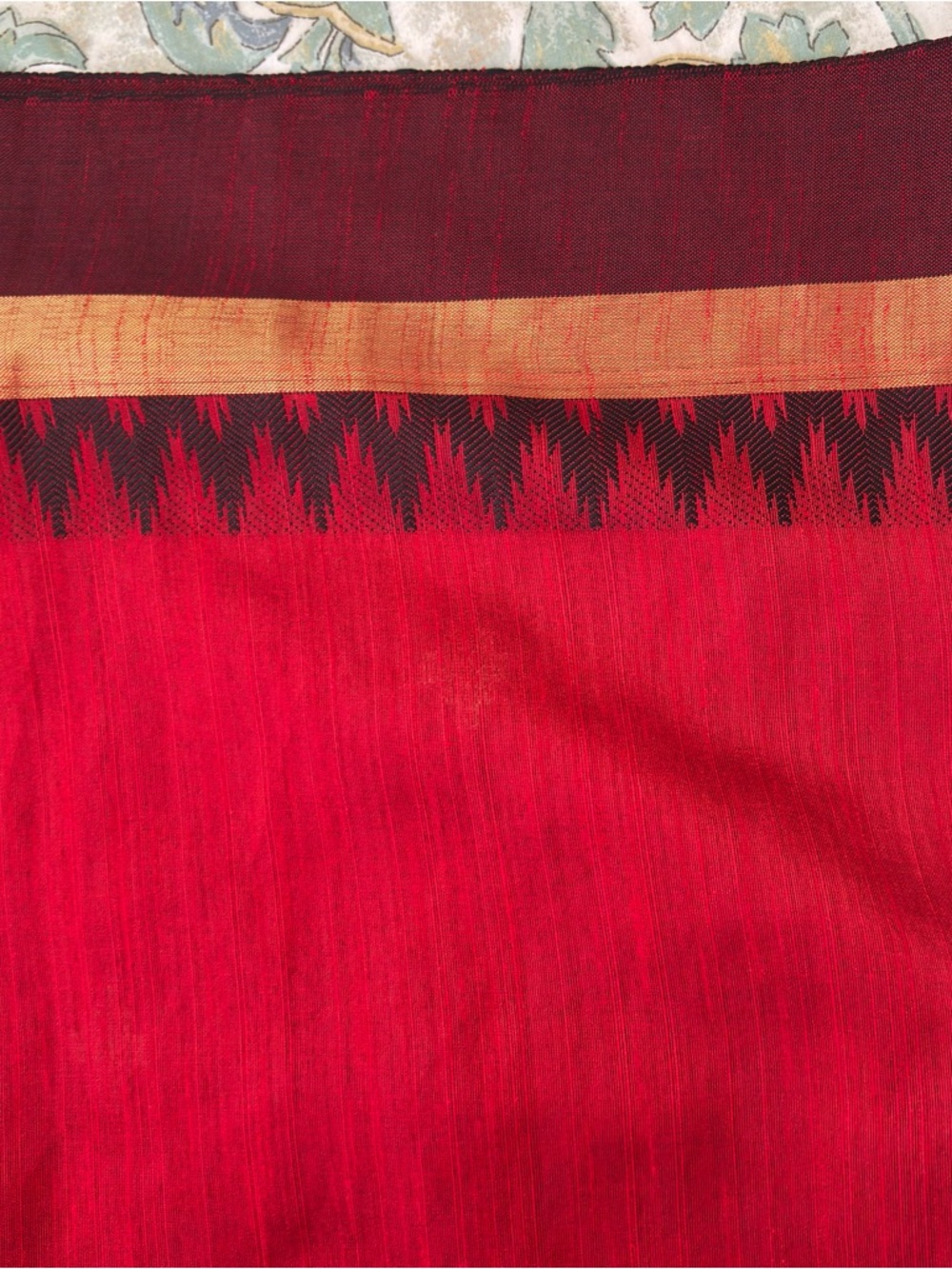 Saree with Blouse - Picture 6 of 16